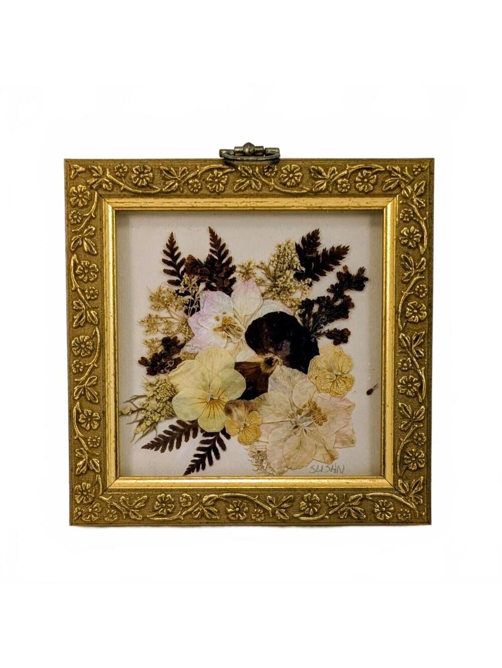 Retro Small Framed Pressed Flowers
